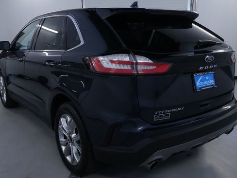 Used 2024 Ford Edge Titanium image 5