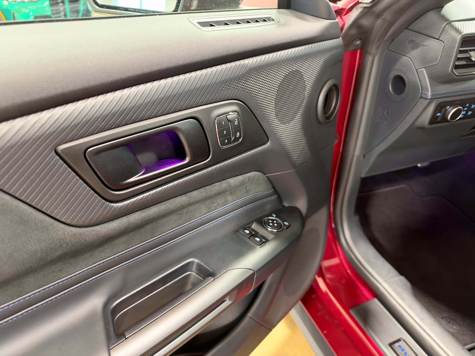 Used 2025 Ford Mustang Dark Horse RWD image 13