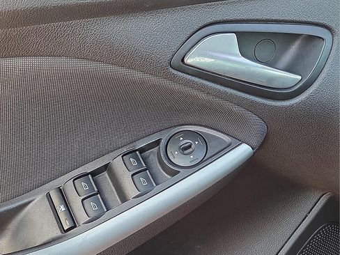 Used 2013 Ford Focus SE image 13