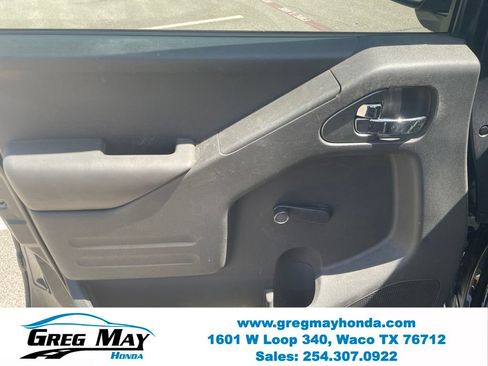 Used 2015 Nissan Frontier S RWD image 11