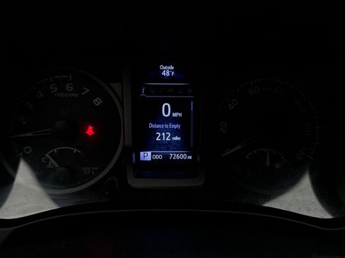 Used 2019 Toyota Tacoma TRD Off-Road image 13