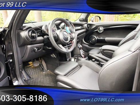 Used 2019 MINI Cooper S w/ Premium Package image 12