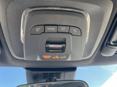 Used 2026 Toyota Corolla SE image 28