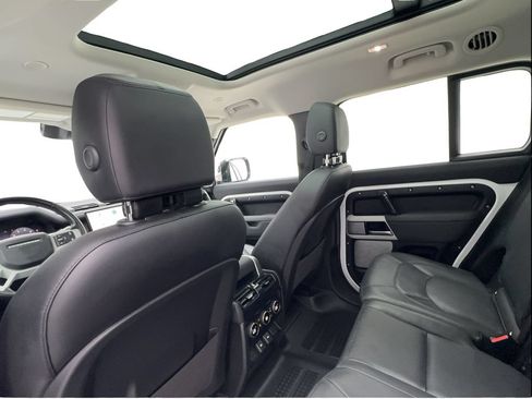 Used 2023 Land Rover Defender 130 SE AWD/4WD image 23