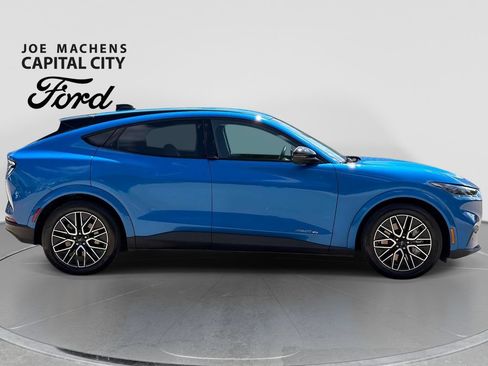 Used 2025 Ford Mustang Mach-E Premium AWD/4WD image 3