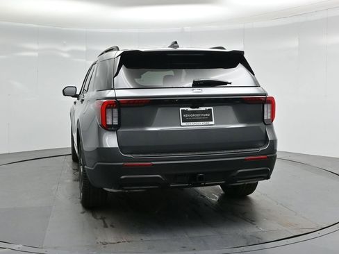 New 2026 Ford Explorer ST-Line w/ ST-Line Street Pack image 31