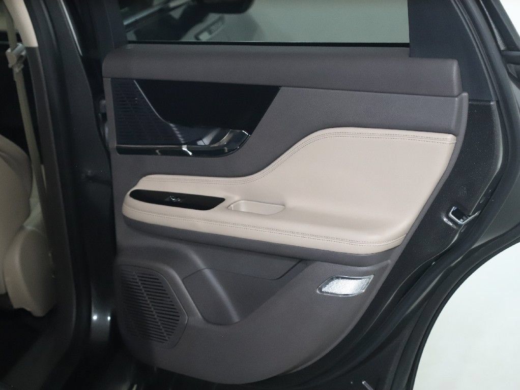Used 2020 Lincoln Corsair AWD w/ Equipment Group 101A image 30