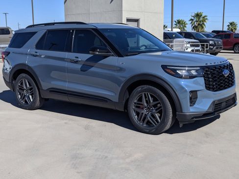 New 2026 Ford Explorer ST-Line RWD image 1