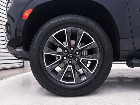 Used 2022 Chevrolet Tahoe Z71 w/ Luxury Package image 16