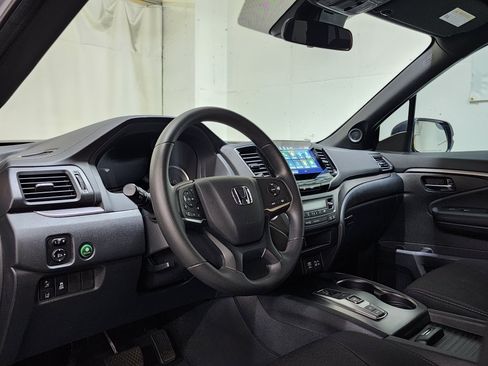 Used 2021 Honda Passport Sport image 13