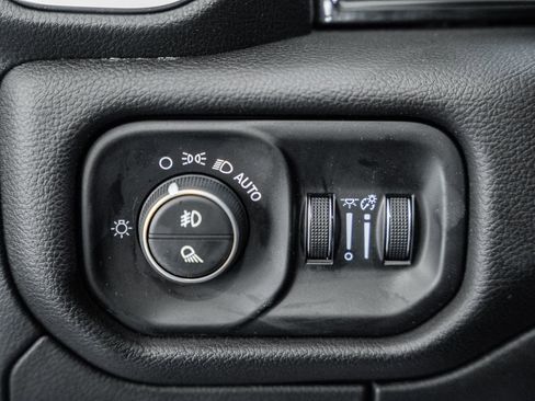 Used 2025 RAM 1500 Laramie w/ Night Edition image 53