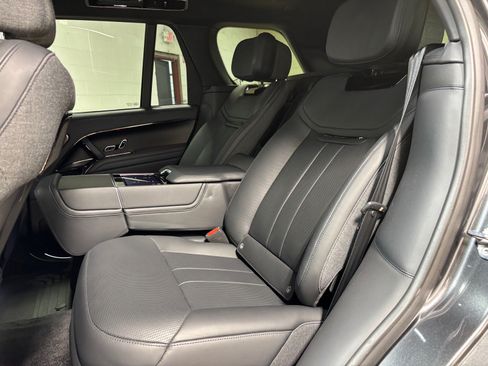 Used 2023 Land Rover Range Rover SV AWD/4WD image 27