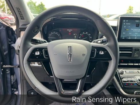 Used 2022 Lincoln Corsair AWD w/ Equipment Group 101A image 13