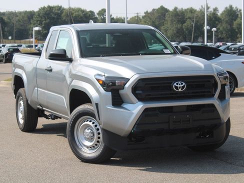 New 2025 Toyota Tacoma SR image 21