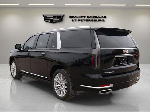 New 2026 Cadillac Escalade ESV Luxury w/ Touring Package image 3