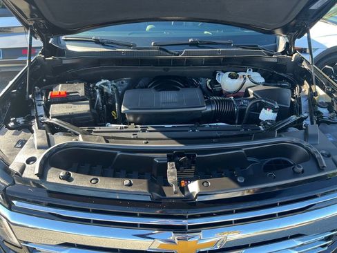 Used 2025 Chevrolet Tahoe Premier image 31