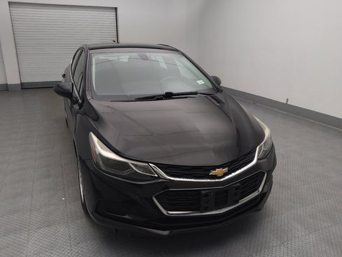 Used 2017 Chevrolet Cruze LT w/ Convenience Package FWD image 14