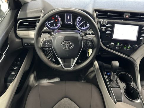 Used 2019 Toyota Camry LE image 15