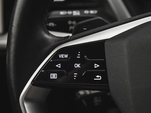 Used 2022 Audi Q4 e-tron Premium Plus w/ Premium Plus image 22