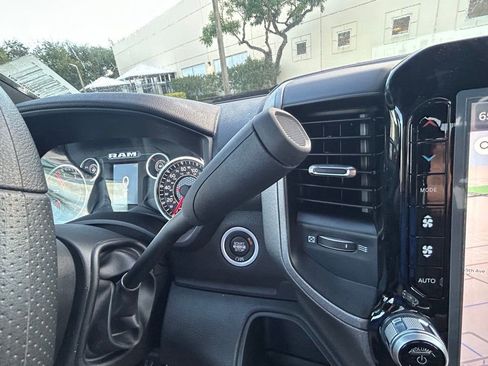 Used 2024 RAM 3500 Tradesman image 13