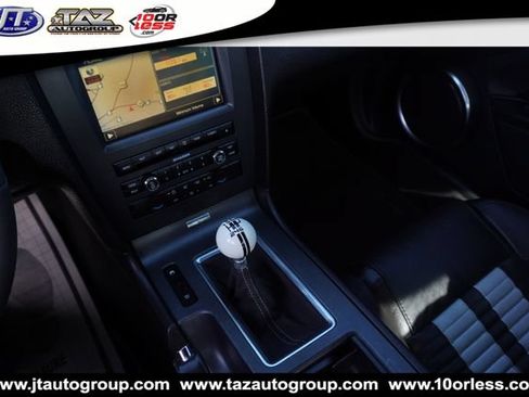 Used 2010 Ford Mustang Shelby GT500 RWD image 18