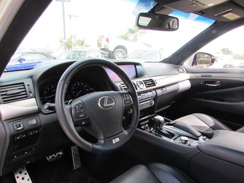 Used 2013 Lexus LS 460 AWD w/ F-Sport Pkg image 9