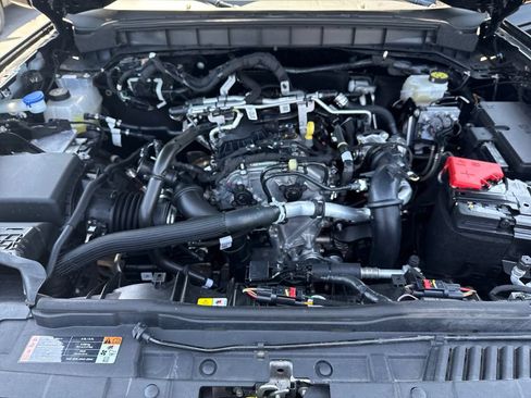 Used 2025 Ford Bronco Outer Banks AWD/4WD image 23