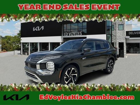 Used 2023 Mitsubishi Outlander SEL image 1