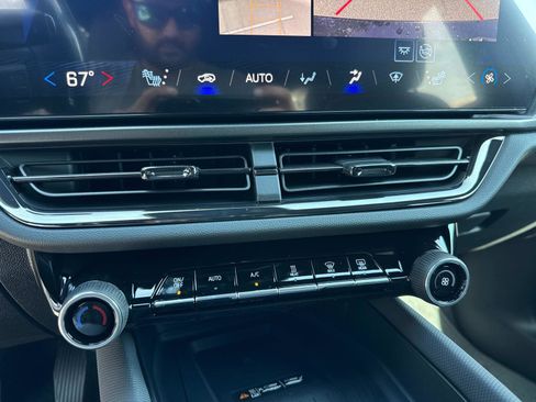 New 2025 Chevrolet Equinox EV RS image 25