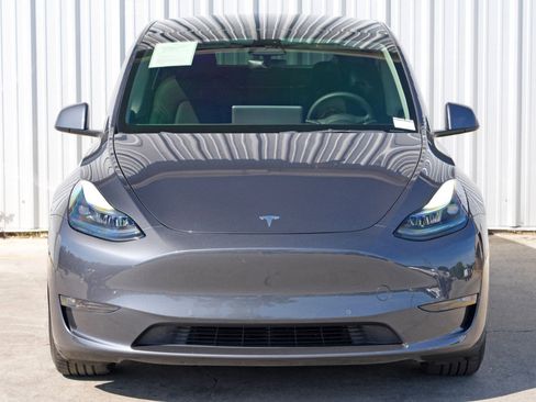 Used 2022 Tesla Model Y Performance image 47