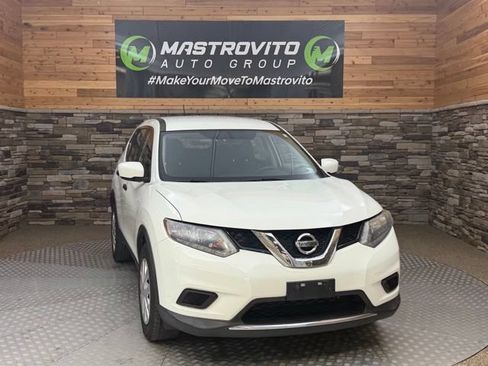 Used 2016 Nissan Rogue S AWD/4WD image 2