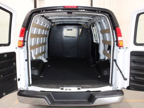 Used 2023 Chevrolet Express 2500 w/ Driver Convenience Package image 9