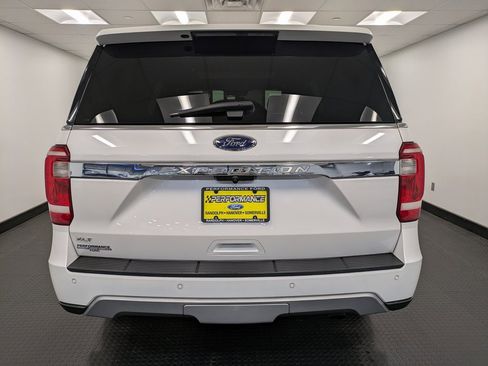 Used 2019 Ford Expedition XLT w/ Equipment Group 202A image 5