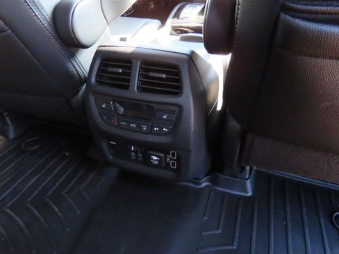 Used 2022 Honda Pilot Touring image 14
