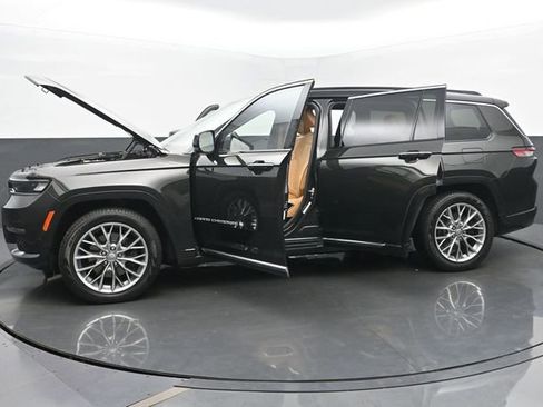 Used 2024 Jeep Grand Cherokee L Summit w/ Advanced Protech Group IV AWD/4WD image 57
