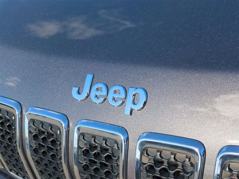 Certified 2021 Jeep Cherokee Latitude Lux image 12