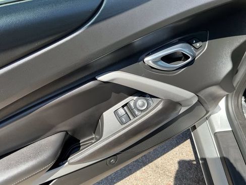 Used 2019 Chevrolet Camaro LT RWD image 15