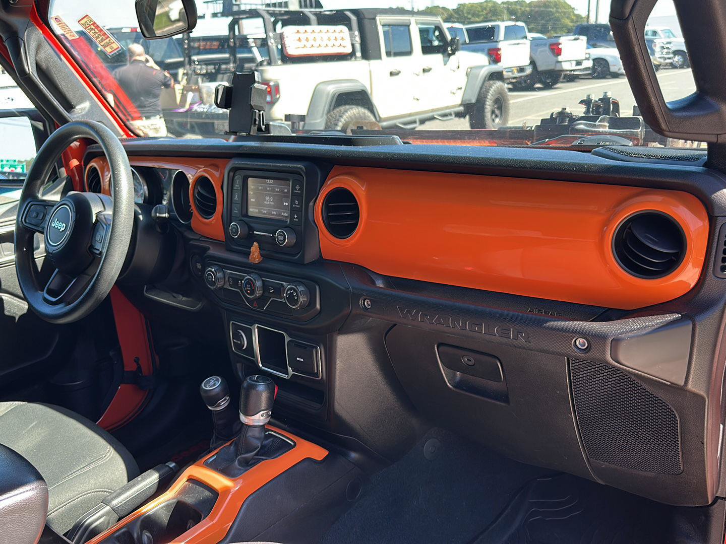 Used 2018 Jeep Wrangler Sport AWD/4WD image 12