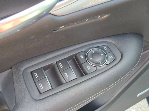 Used 2020 Cadillac XT5 Premium Luxury image 23