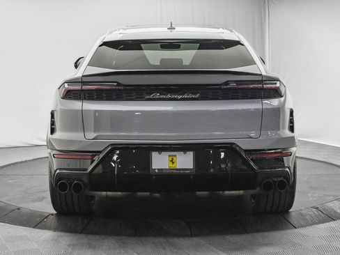Used 2025 Lamborghini Urus SE image 6