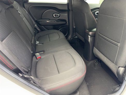 Used 2016 Kia Soul + w/ Soulful Package image 38