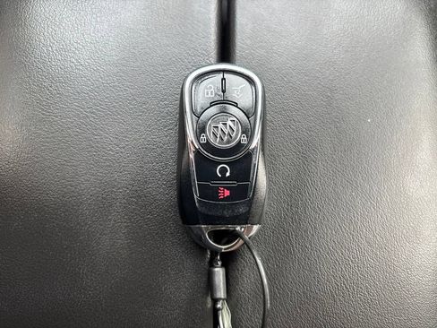 Certified 2019 Buick Envision Essence AWD/4WD image 35