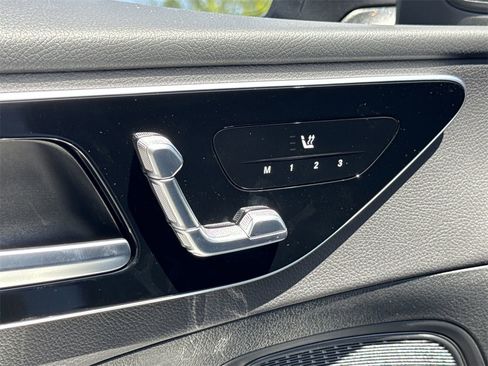 Certified 2025 Mercedes-Benz C 300 Sedan image 12