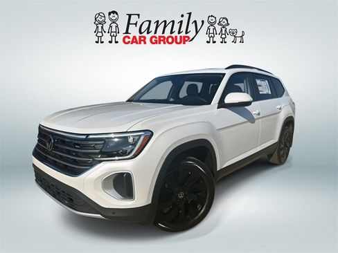New 2026 Volkswagen Atlas SE image 1