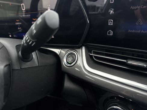 Certified 2024 Chevrolet Trax ACTIV w/ Sunroof Package image 17