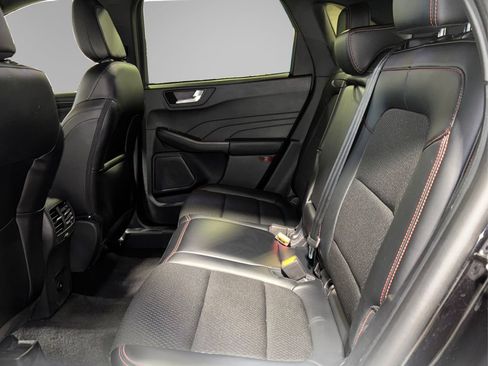 Certified 2025 Ford Escape ST-Line image 10