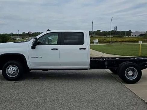 New 2026 Chevrolet Silverado 3500 W/T w/ WT Convenience Package AWD/4WD image 5