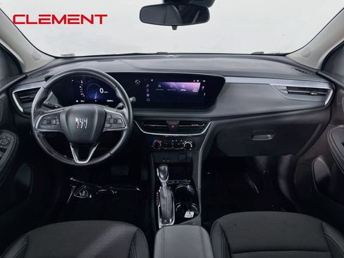 Used 2024 Buick Encore GX Preferred FWD image 12