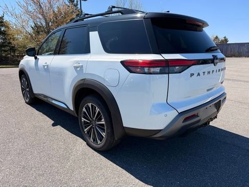 New 2026 Nissan Pathfinder Platinum AWD/4WD image 7