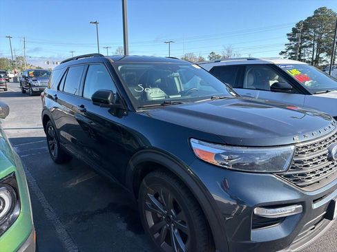 Used 2023 Ford Explorer XLT w/ Equipment Group 202A image 14